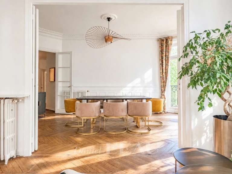 Apartment Paris 7e - 4 bedrooms - 158m²