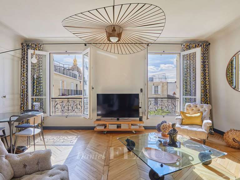 Appartement Paris 7e - 2 chambres - 74m²