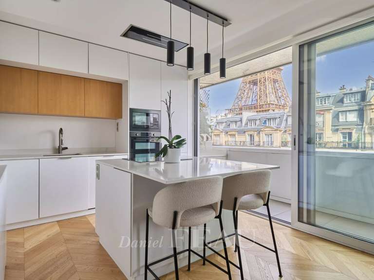 Appartement Paris 7e - 2 chambres - 76m²