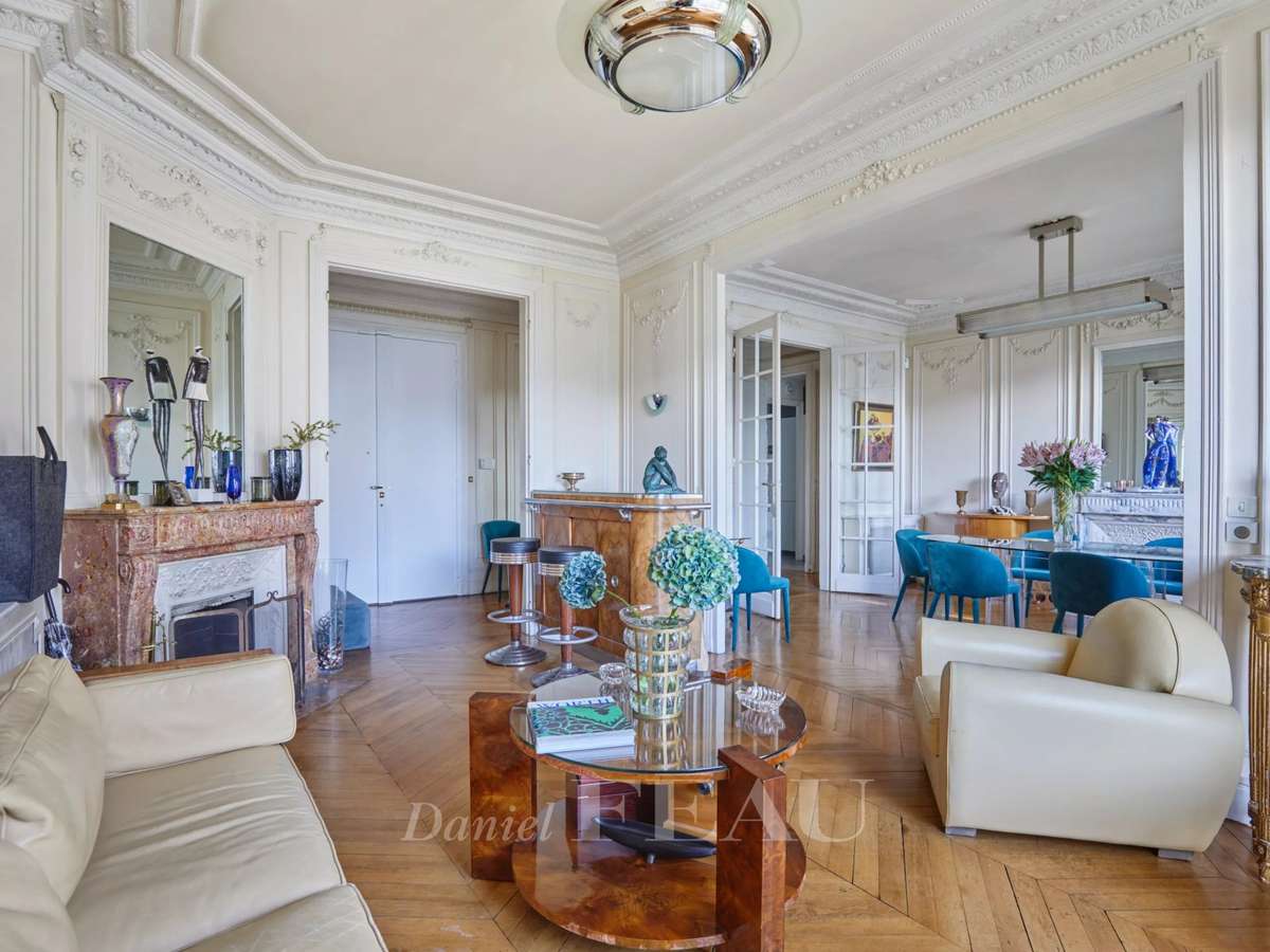 Apartment Paris 7e