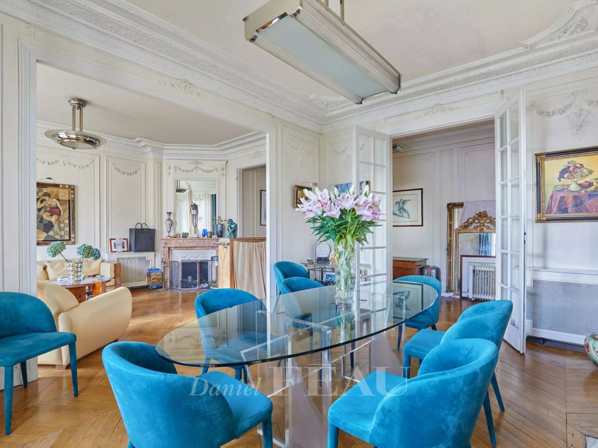 Apartment Paris 7e