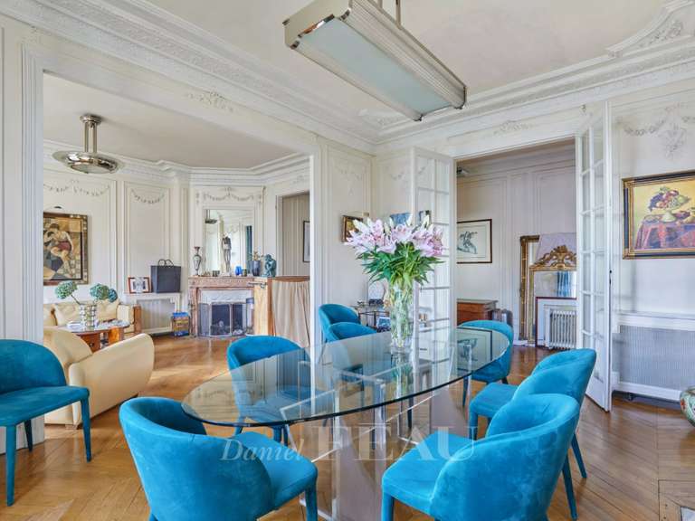 Appartement Paris 7e - 3 chambres - 130m²
