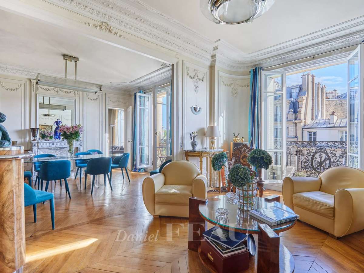 Apartment Paris 7e