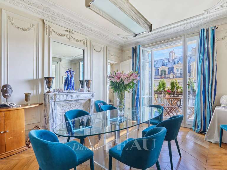 Appartement Paris 7e - 3 chambres - 130m²