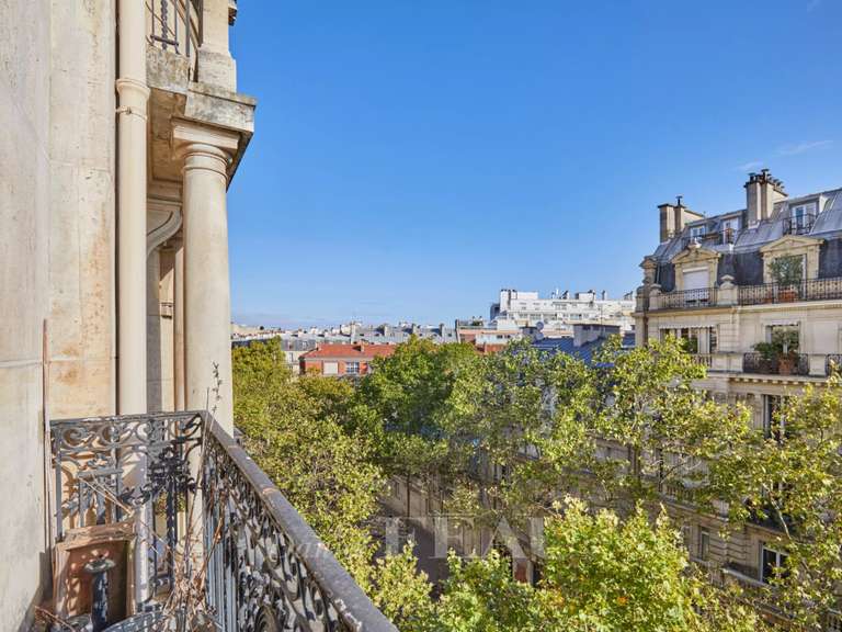 Appartement Paris 7e - 3 chambres - 130m²
