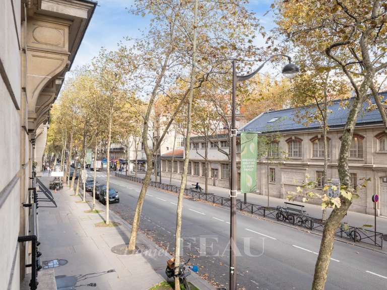 Appartement Paris 7e - 4 chambres - 150m²
