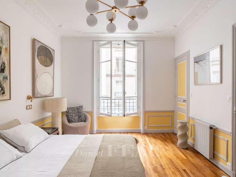 Appartement Paris 7e - 4 chambres - 150m²