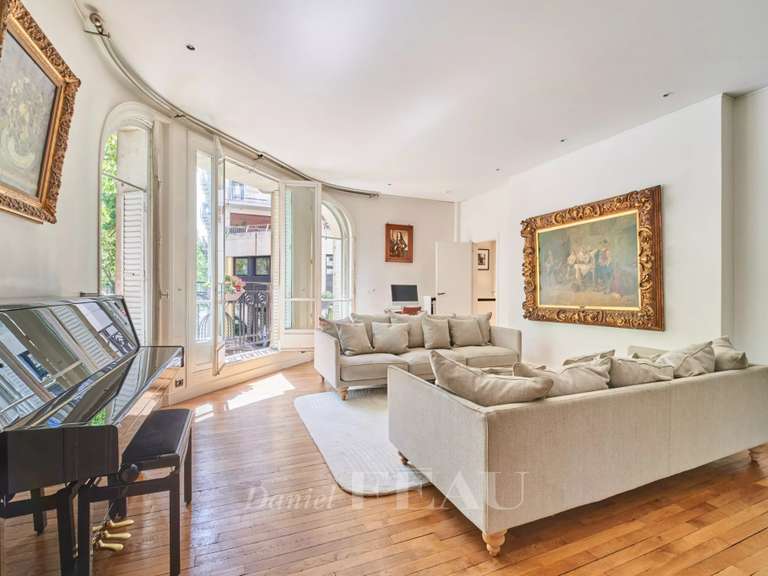 Appartement Paris 7e - 5 chambres - 209m²
