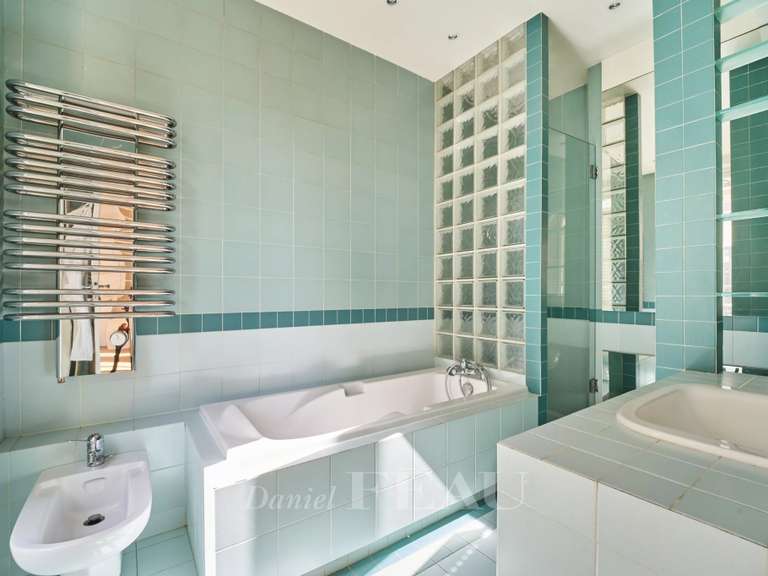 Appartement Paris 7e - 5 chambres - 209m²