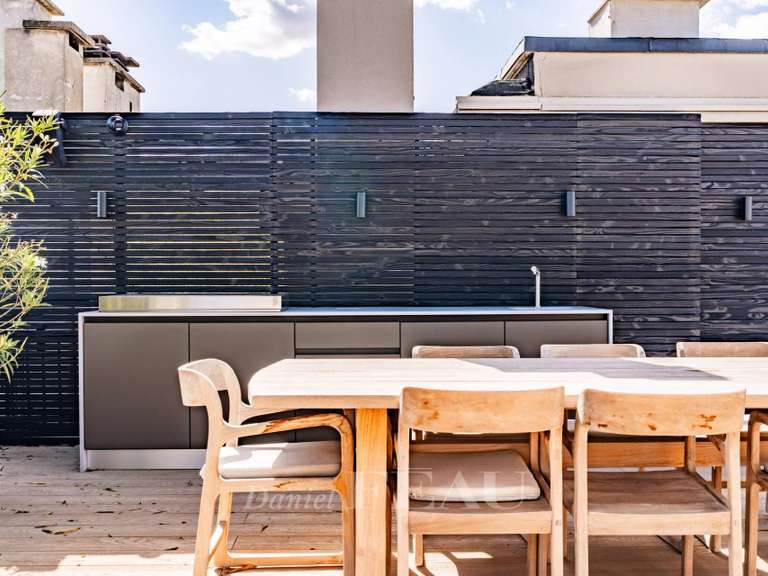 Appartement Paris 7e - 2 chambres - 115m²