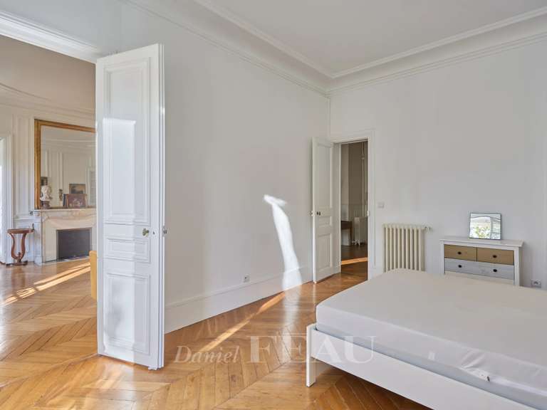 Appartement Paris 7e - 3 chambres - 130m²