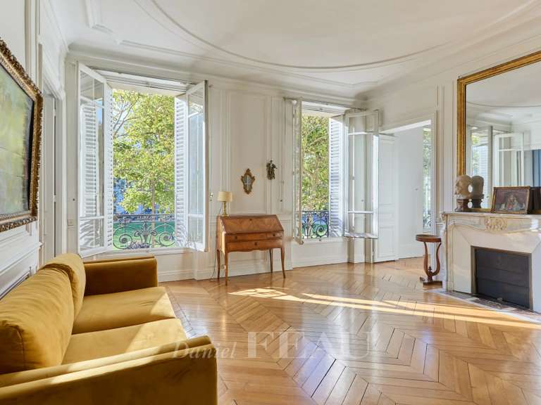 Appartement Paris 7e - 3 chambres - 130m²