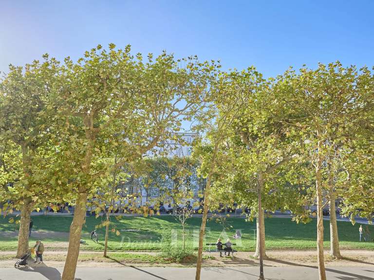 Appartement Paris 7e - 3 chambres - 130m²