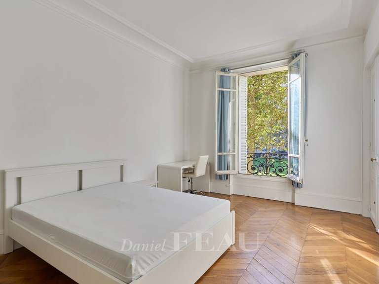 Appartement Paris 7e - 3 chambres - 130m²