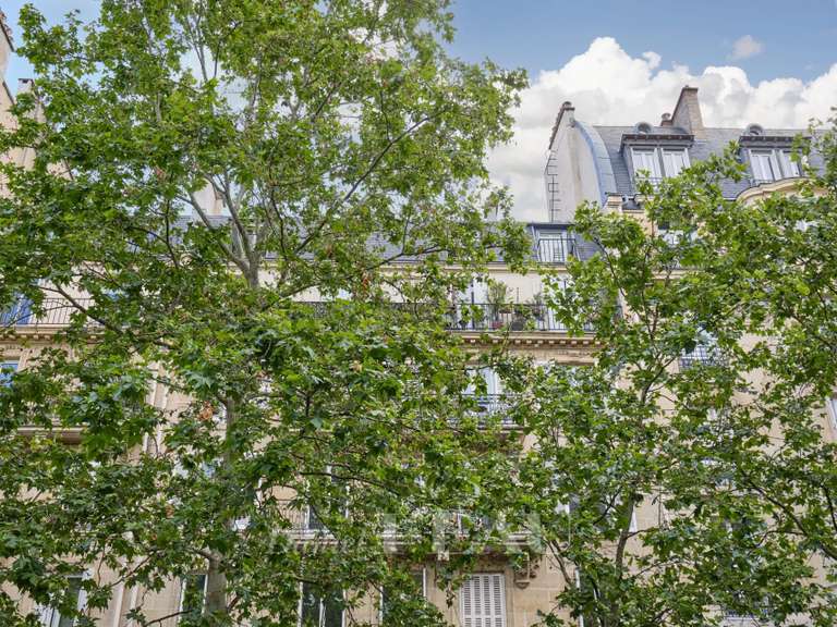 Appartement Paris 7e - 3 chambres - 126m²