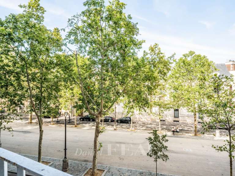 Appartement Paris 7e - 3 chambres - 106m²