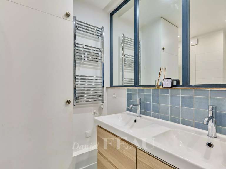 Appartement Paris 15e - 3 chambres - 84m²