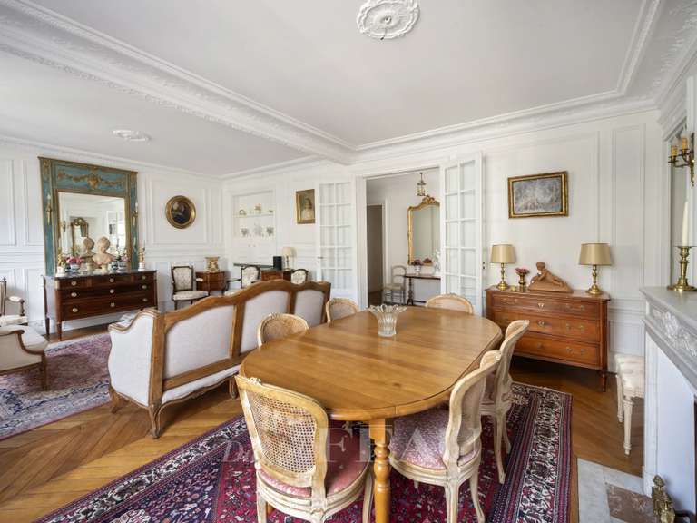 Apartment Paris 7e - 4 bedrooms - 115m²