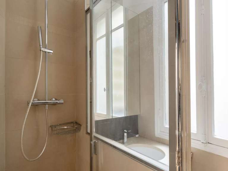 Appartement Paris 7e - 3 chambres - 164m²