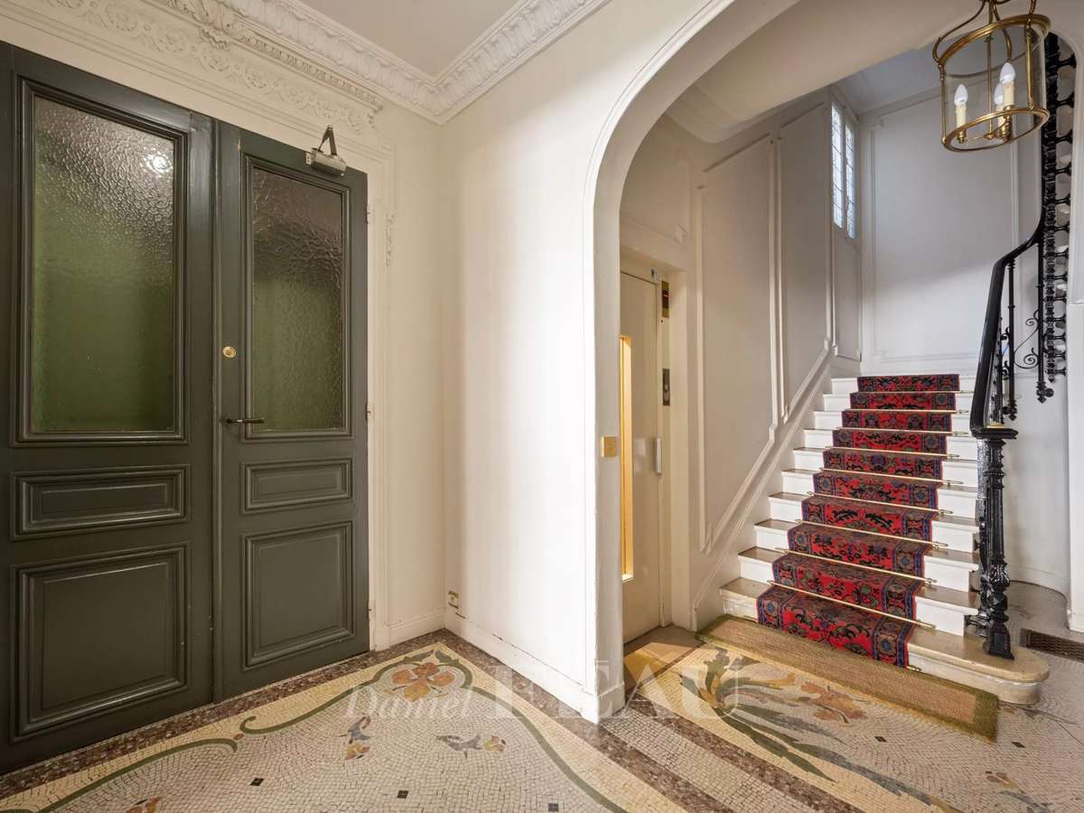 Apartment Paris 7e