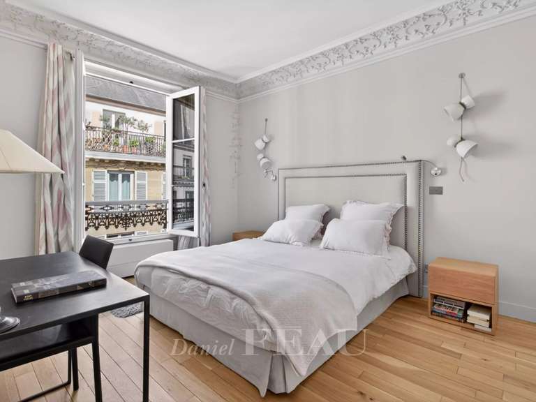 Appartement Paris 7e - 3 chambres - 148m²