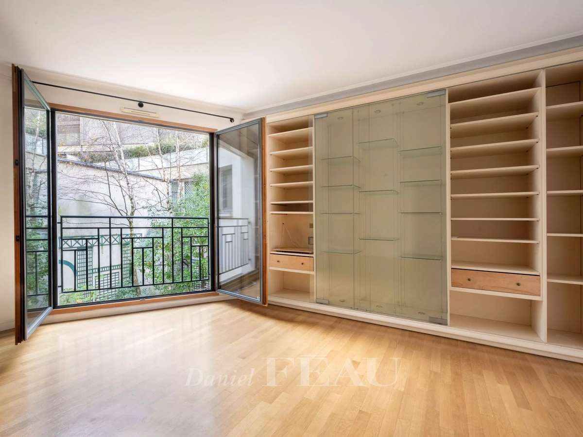 Apartment Paris 7e