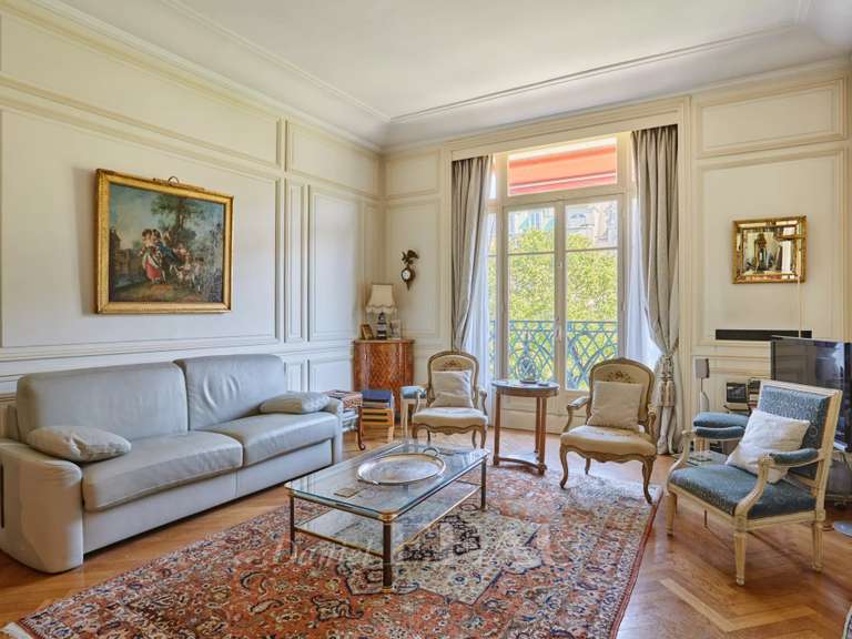Appartement Paris 7e - 3 chambres - 182m²