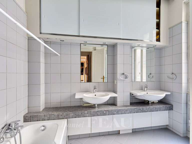 Appartement Paris 7e - 3 chambres - 118m²
