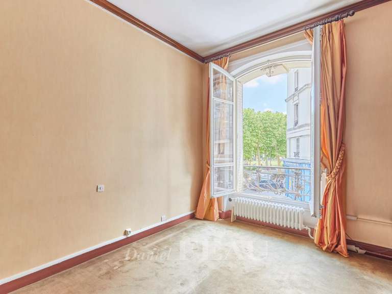 Appartement Paris 7e - 3 chambres - 118m²