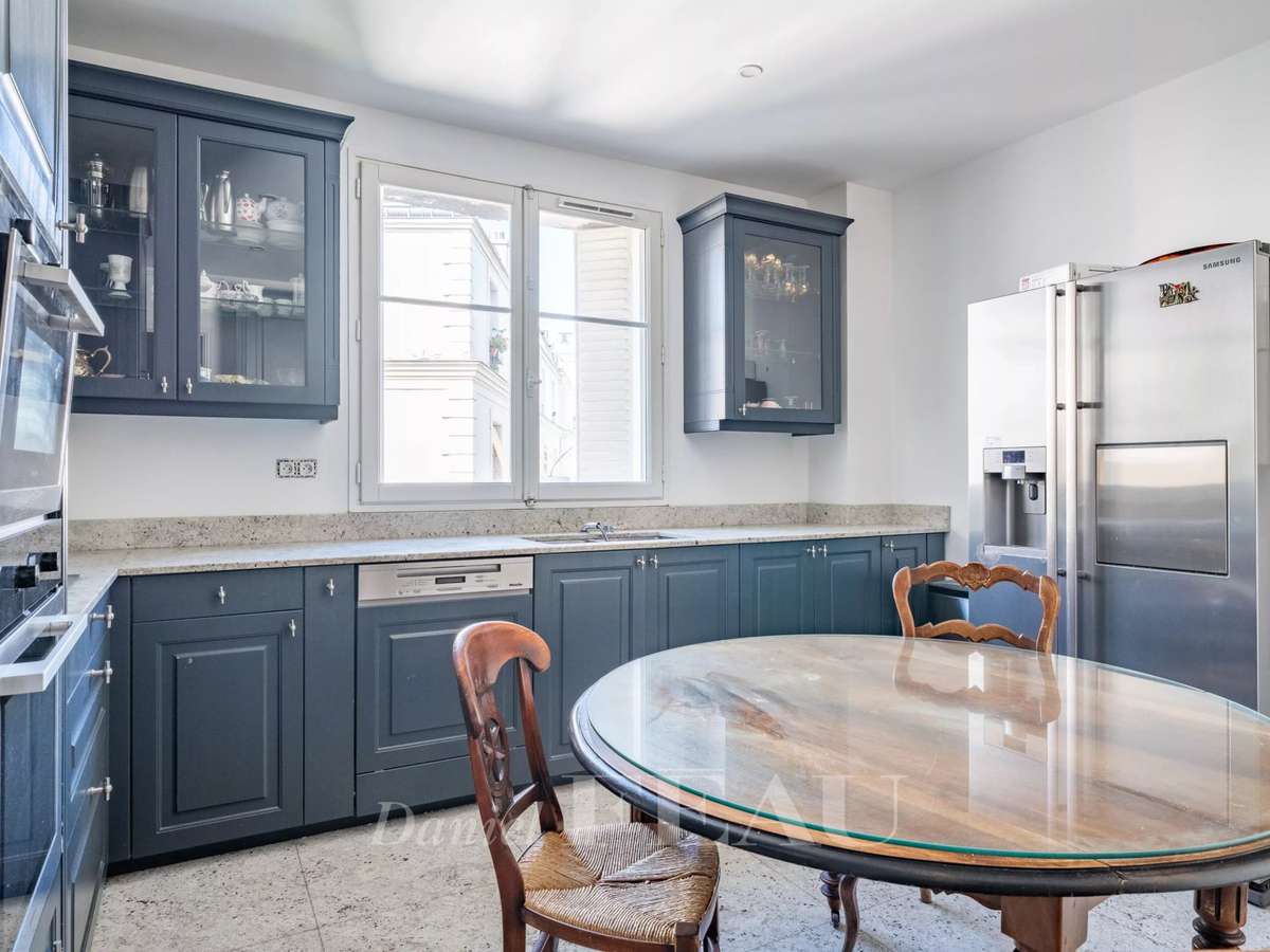 Apartment Paris 17e