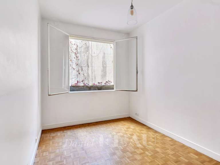 Appartement Paris 16e - 2 chambres - 87m²