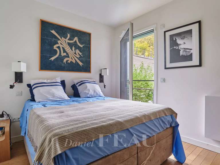 Appartement Paris 18e - 2 chambres - 83m²