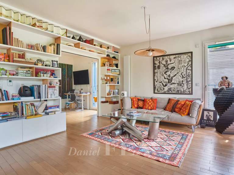 Appartement Paris 18e - 2 chambres - 83m²