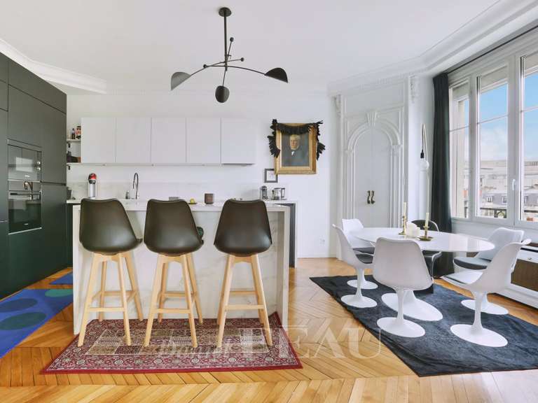 Appartement Paris 17e - 6 chambres - 241m²