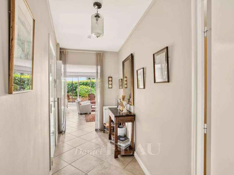 Appartement Saint-Cloud - 2 chambres - 100m²