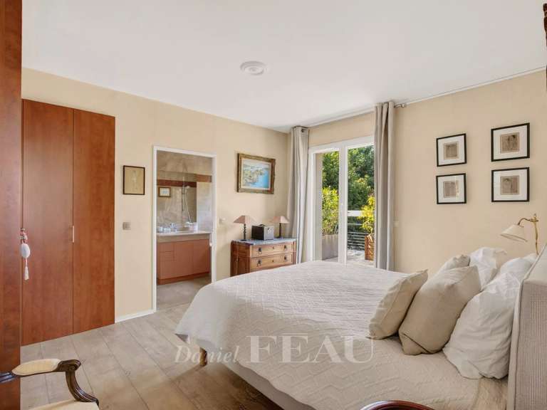 Appartement Saint-Cloud - 2 chambres - 99m²