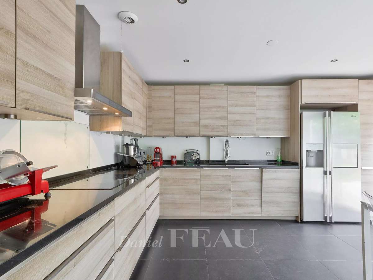 Apartment Rueil-Malmaison