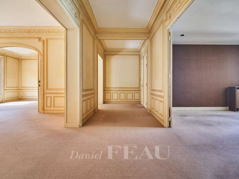 Appartement Paris 17e - 4 chambres - 235m²