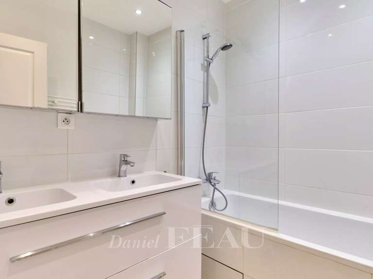 Appartement Paris 17e - 3 chambres - 100m²
