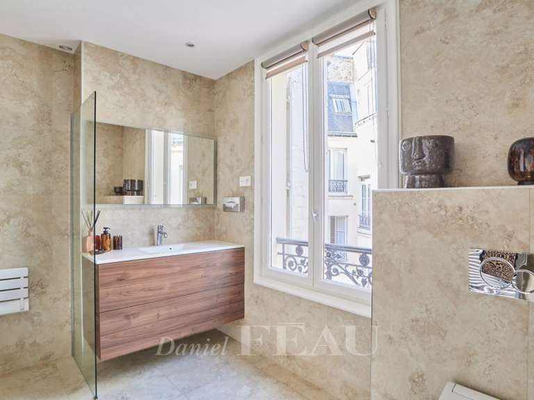 Appartement Paris 17e - 5 chambres - 148m²