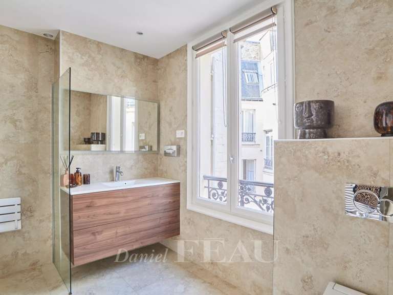 Appartement Paris 17e - 5 chambres - 148m²