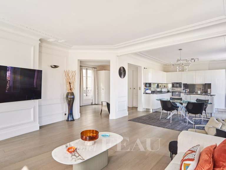 Appartement Paris 17e - 5 chambres - 148m²