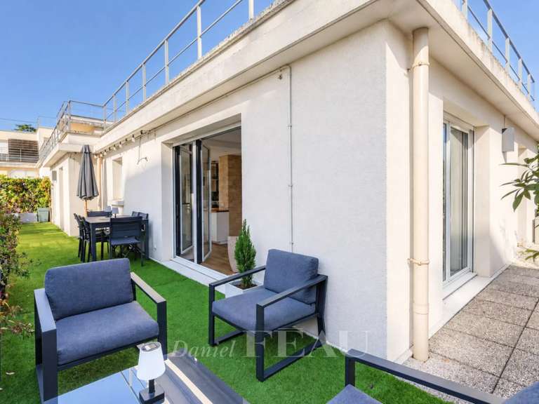 Appartement Saint-Cloud - 2 chambres - 84m²