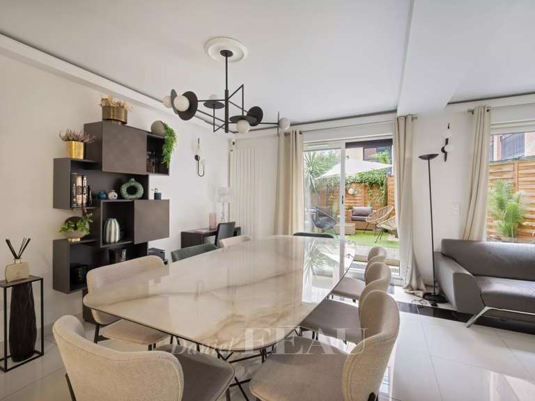 Appartement Paris 20e - 4 chambres - 270m²