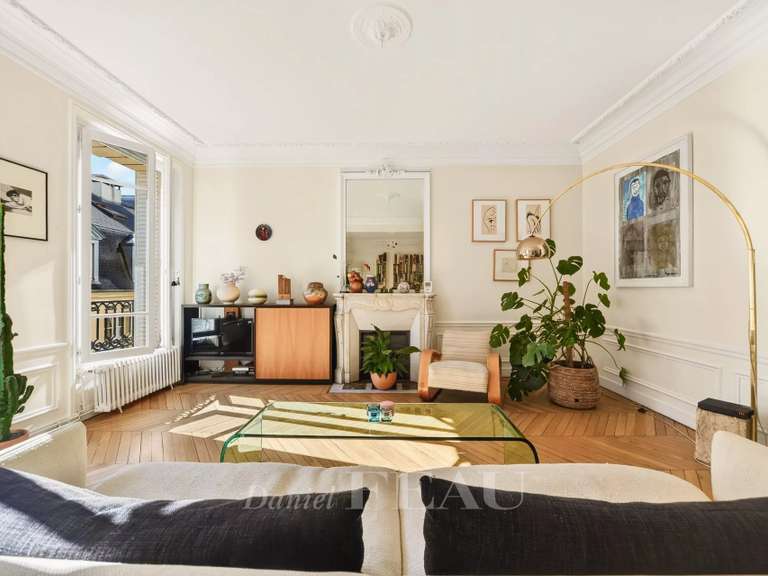 Appartement Paris 3e - 2 chambres - 79m²
