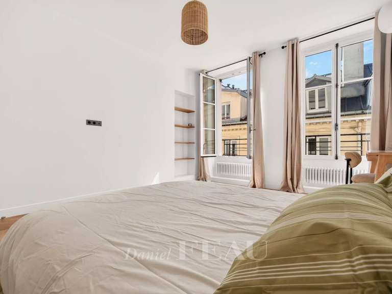 Appartement Paris 3e - 2 chambres - 97m²