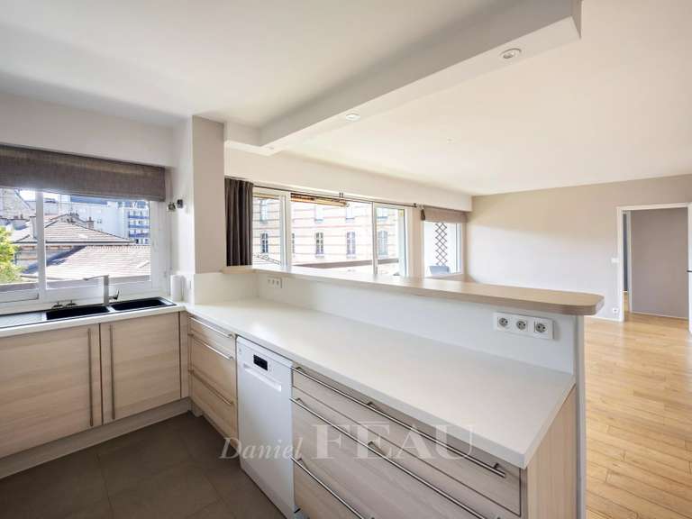 Appartement Paris 20e - 2 chambres - 78m²