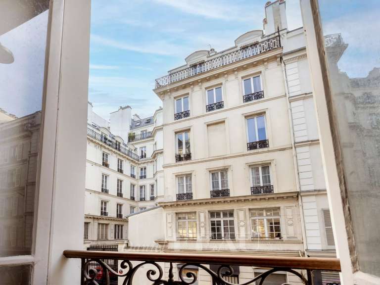 Appartement Paris 11e - 3 chambres - 110m²