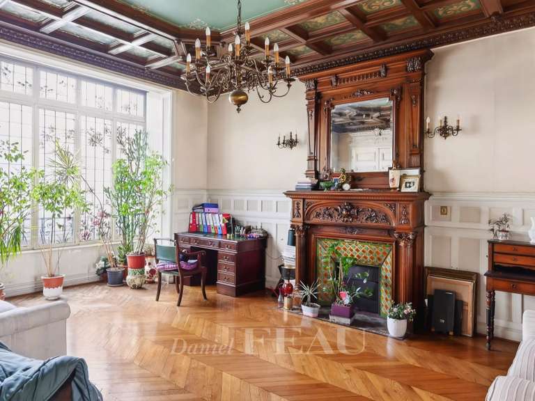 Appartement Paris 3e - 4 chambres - 205m²