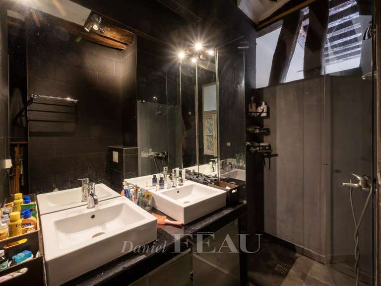 Appartement Paris 2e - 1 chambre - 63m²